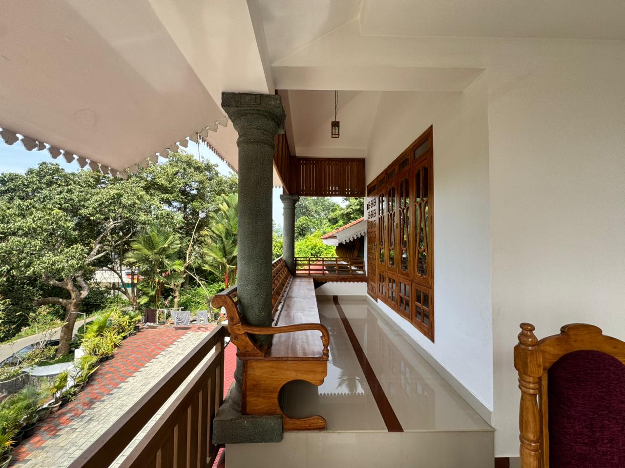 Elenji Homestay - Tap to explore photos
