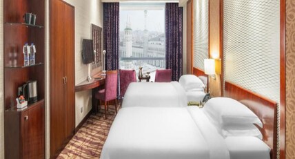 Al Marwa Rayhaan by Rotana Room Type - Partial Kaaba View Room Twin Beds