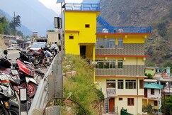 Shri Darshanam lodge