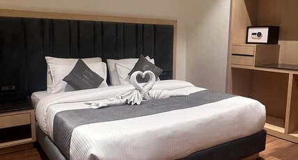 Hotel Pavilion Room Type - Premium Room