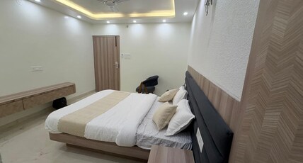 PATLIPUTRA LUXE HOTEL AND BANQUET Room Type - Deluxe Room PATLIPUTRA LUXE HOTEL AND BANQUET Room Type - Deluxe Room