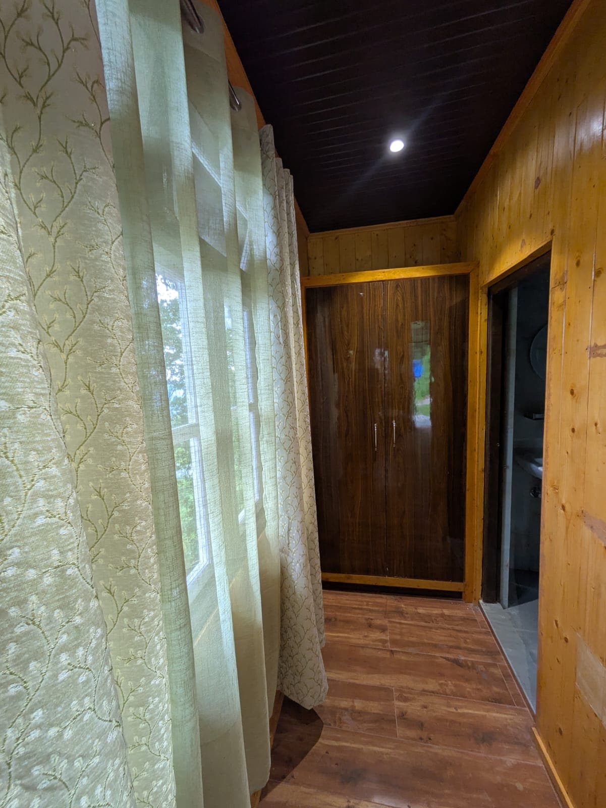 Native - Tap to explore photos