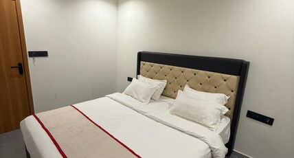 Hotel Alexa Room Type - Deluxe Room