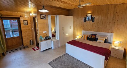 Bougainvilla Mountain Retreat Room Type - Magnolia (Deluxe) with jacuzzi