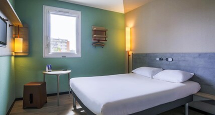 ibis budget Albi Centre Room Type - DOUBLE - Room with a large bed for 2 people