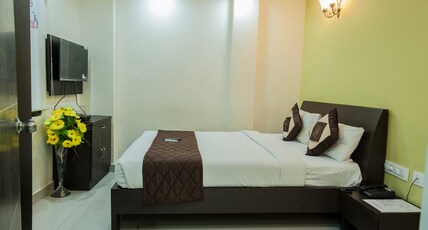 Hotel Windsor Castle Inn Room Type - Deluxe Room