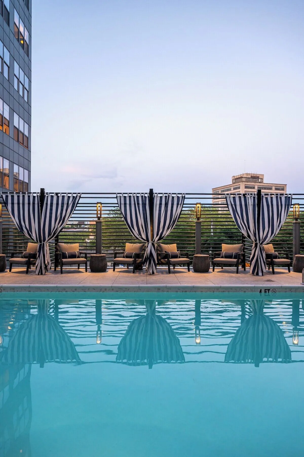 King 1BR W/ Parking, Pool & Gym - Tap to explore photos