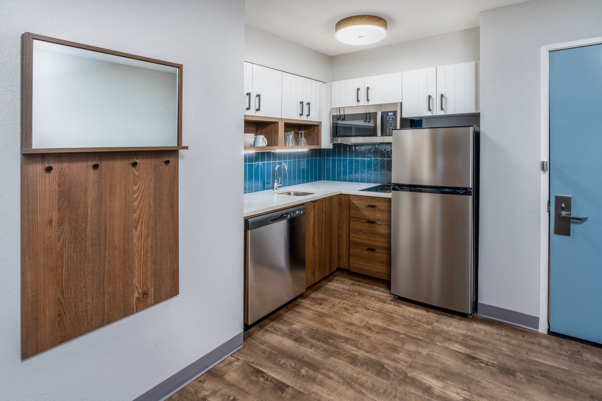 Staybridge Suites Denver - Cherry Creek - Tap to explore photos