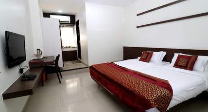 Hotel Girnar Room Type - Executive Room Non Ac