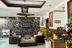 Hotel Om Karan Residency