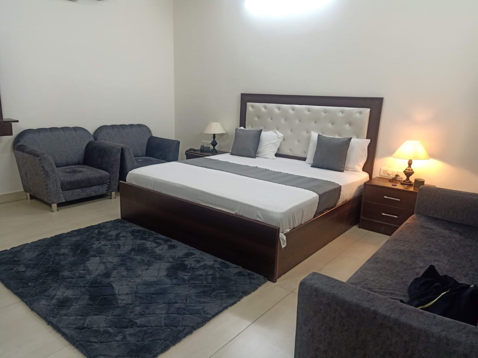 Hotel Park View By GRB - Tap to explore photos