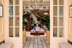 Cristine Bedfor Malaga Hotel