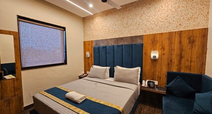 HOTEL WHITE LILY (Unit of Amrit Hotel) Room Type - AC SUPER DELUXE ROOM HOTEL WHITE LILY (Unit of Amrit Hotel) Room Type - AC SUPER DELUXE ROOM
