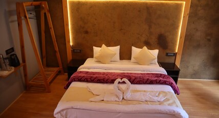 the khama hunder Room Type - Deluxe Room with Mountain View