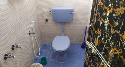 SRI KAMATCHI RESTAURANT BAKERY & LODGE Room Type - Standard AC Room