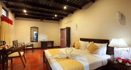 VICTORIA HOTELS AND RESORTS Room Type - Suite Room