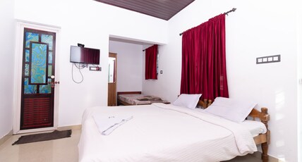 EdhensHome Room Type - Standard AC Room(3 PAX)