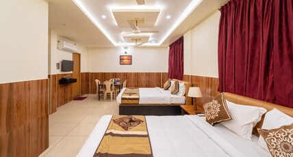 Pondy Stay 10mins from Eden Beach Room Type - Pondy Family Suite -Third Floor No lift