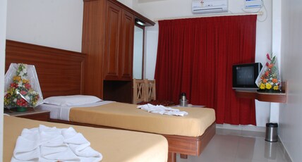 SNT Comforts Room Type - Triple AC Room