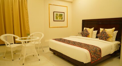 WHITE MAPLE HOTEL Room Type - Premium Room