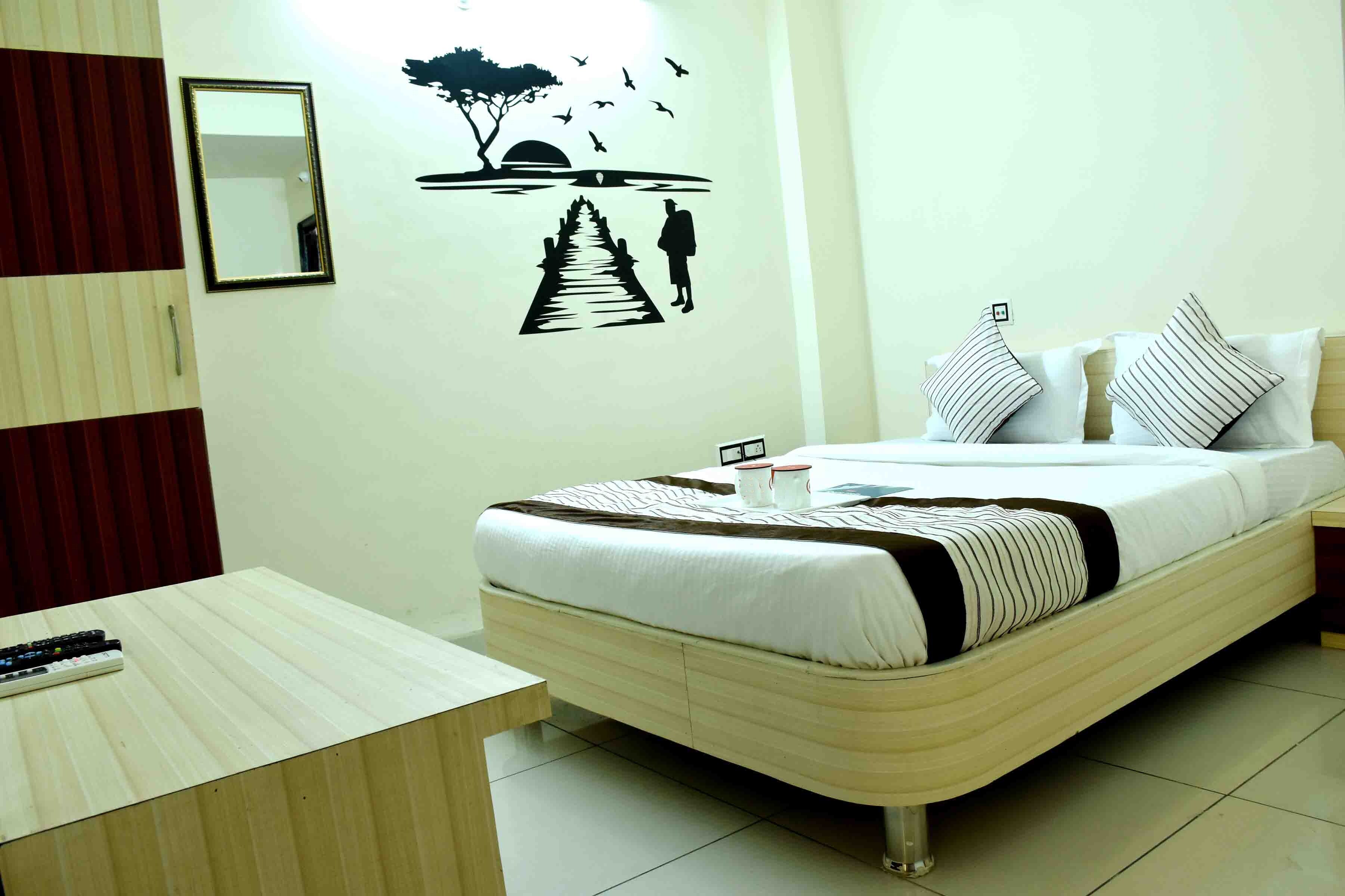 Hotel Mehar Residency - Tap to explore photos