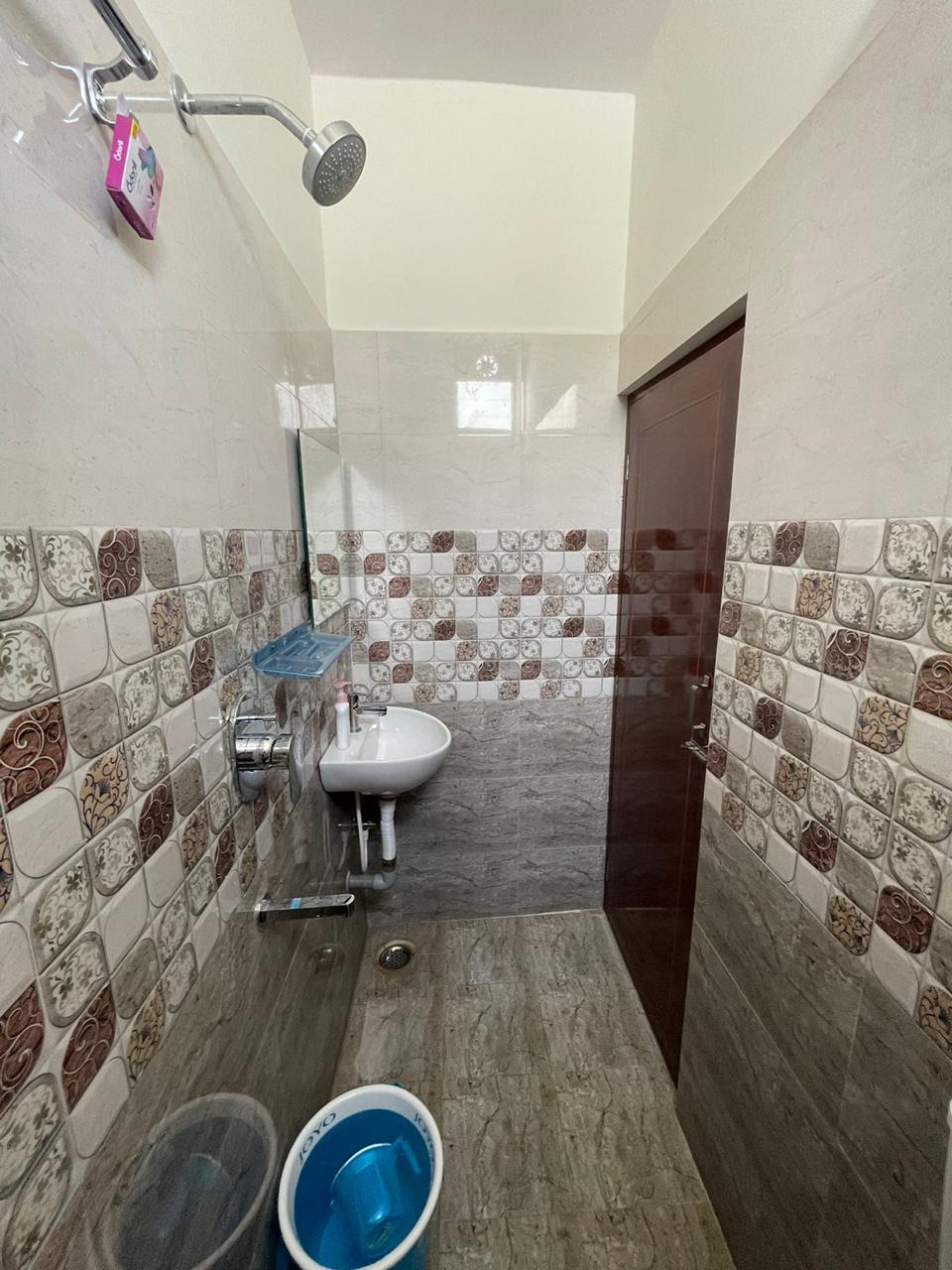Servo Stays 1Bhk With Parking In Vizag - Tap to explore photos