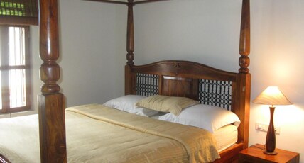 Silver Brook Estate Homestay | Rooms & Restaurant Room Type - Superior Executive Room