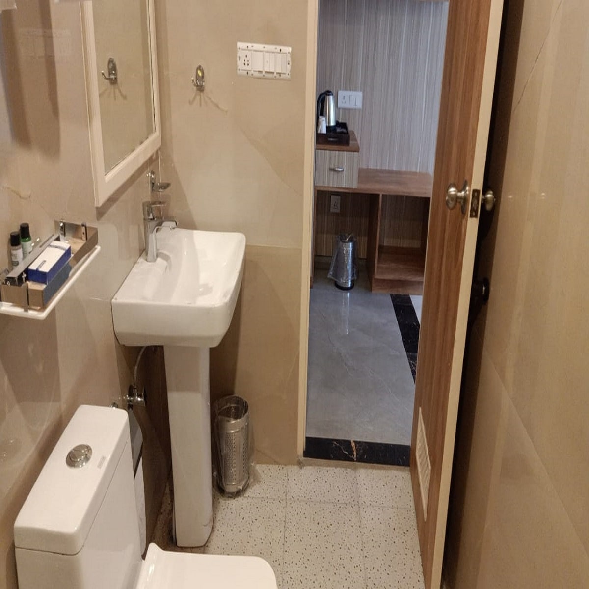 HOTEL SANDHUZ RESIDENCY - Tap to explore photos