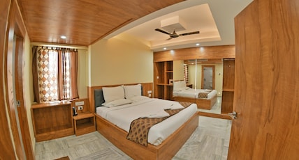 Hotel Ramakrishna Room Type - Premium Deluxe Hotel Ramakrishna Room Type - Premium Deluxe