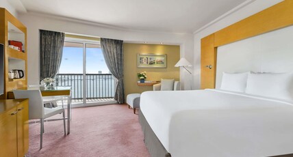 Sofitel Cairo Nile El Gezirah Room Type - MAGNIFIQUE Room , 1 King Size Bed , Panoramic Nile View