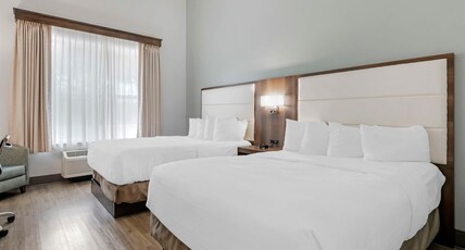 Best Western Plus First Coast Inn & Suites Room Type - 2 Queen Beds, Non-Smoking, Larger Room, Communication Assistance, Flat Screen Television, Microwave 