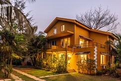 Casa Abuela | 6 min drive from Fatrade Beach by Roamhome