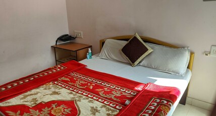 Hotel Nakshatra Room Type - Luxury Room with Balcony Hotel Nakshatra Room Type - Luxury Room with Balcony