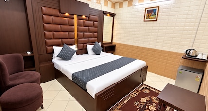 HOTEL SHEELA- 100 MTR from TAJ MAHAL Room Type - Deluxe Room AC Ground Floor HOTEL SHEELA- 100 MTR from TAJ MAHAL Room Type - Deluxe Room AC Ground Floor