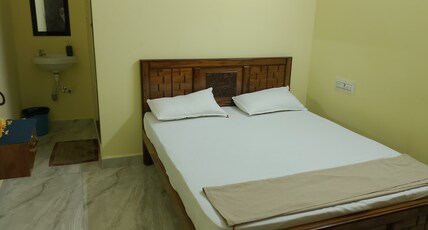 Temple Stay Room Type - Deluxe AC Room