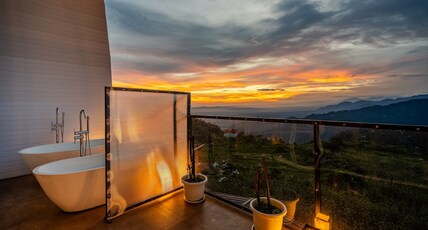 Verdra Room Type - VANAH with 2 bathtubs and valley view