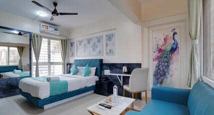 HOTEL TRIDENT Room Type - Premium Room with Balcony