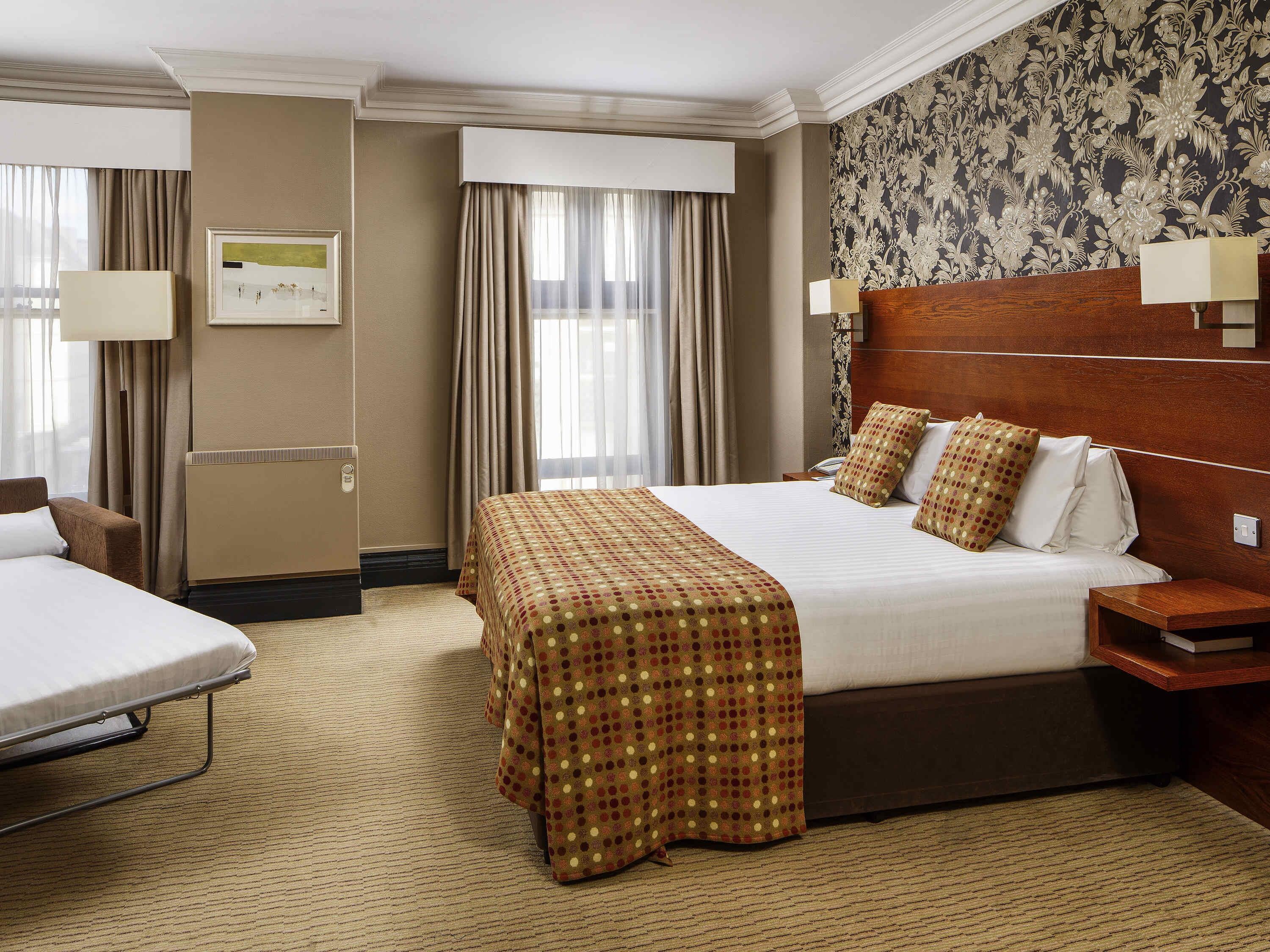 Mercure Tunbridge Wells Hotel - Tap to explore photos