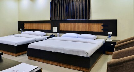 Hotel Shanti Palace Room Type - Super Deluxe 4 Bed Room