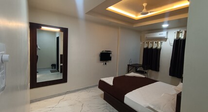 Hotel Raj Heights Room Type - Deluxe AC Room