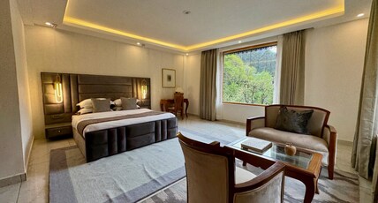 Ausnya Tirthan Room Type - Rhododendron Suite