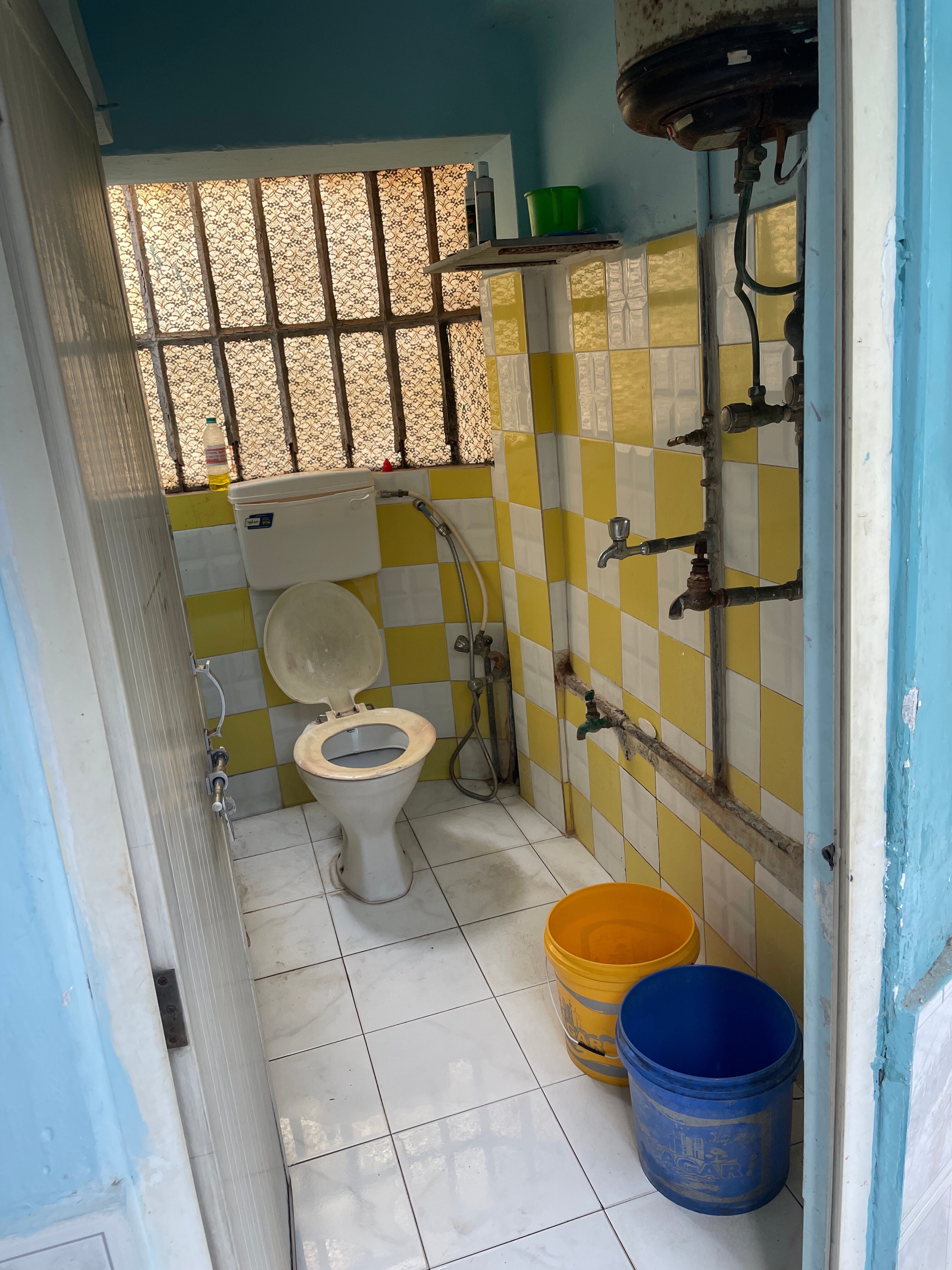 Do not book - Tap to explore photos