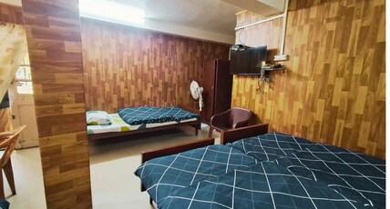 Prakash Hotel Room Type - Four Bedded Standard Room
