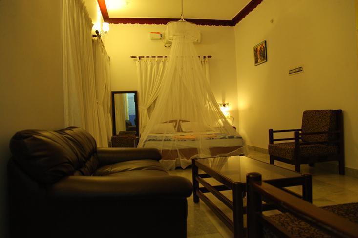 Kuppath Homestay - Tap to explore photos