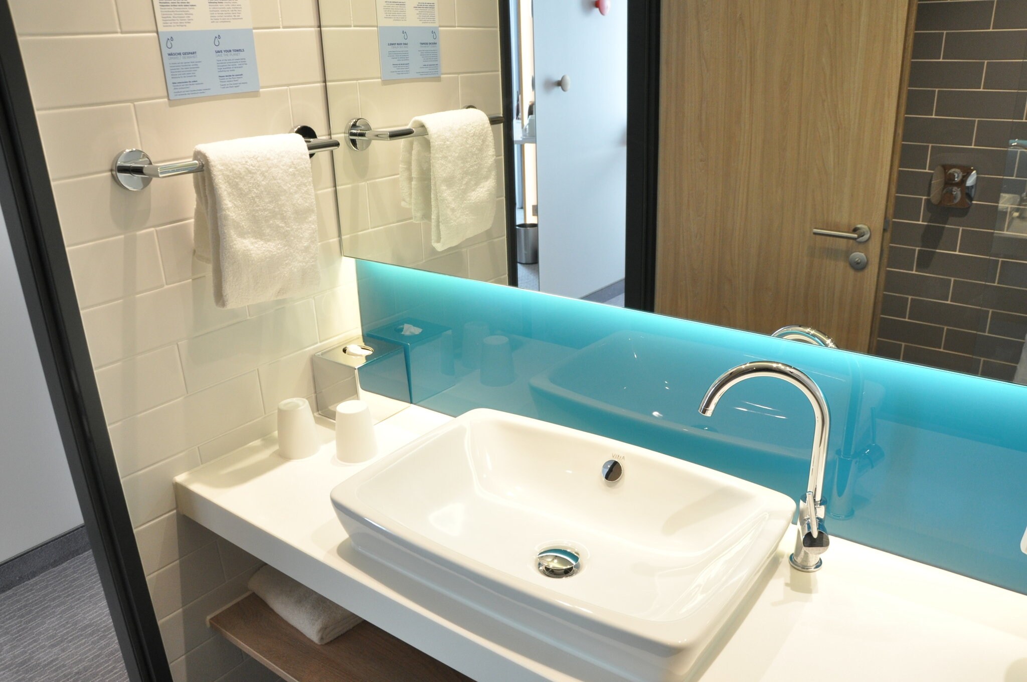 Holiday Inn Express - Sindelfingen - Tap to explore photos