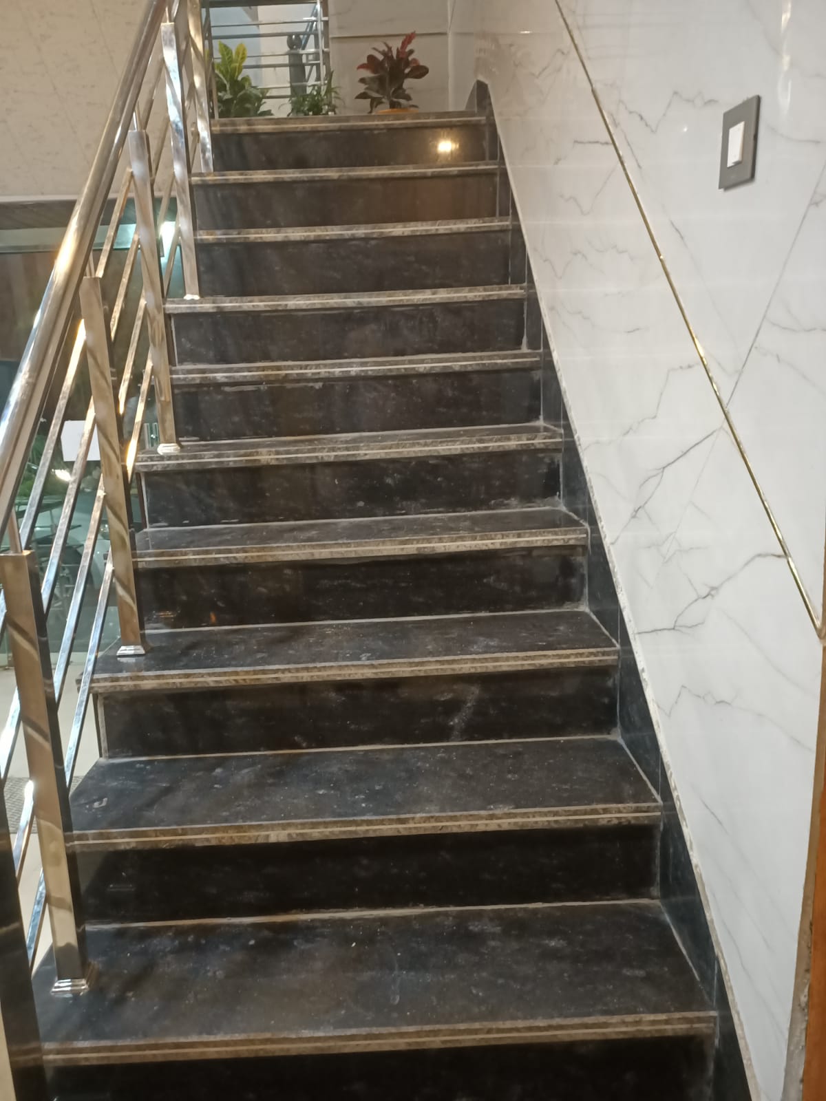Hotel Yashoda Sadan - Tap to explore photos