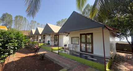 LION PARK HOTEL AND RESORT Room Type - Luxury AC Tent (Pool View & Sitout) LION PARK HOTEL AND RESORT Room Type - Luxury AC Tent (Pool View & Sitout)