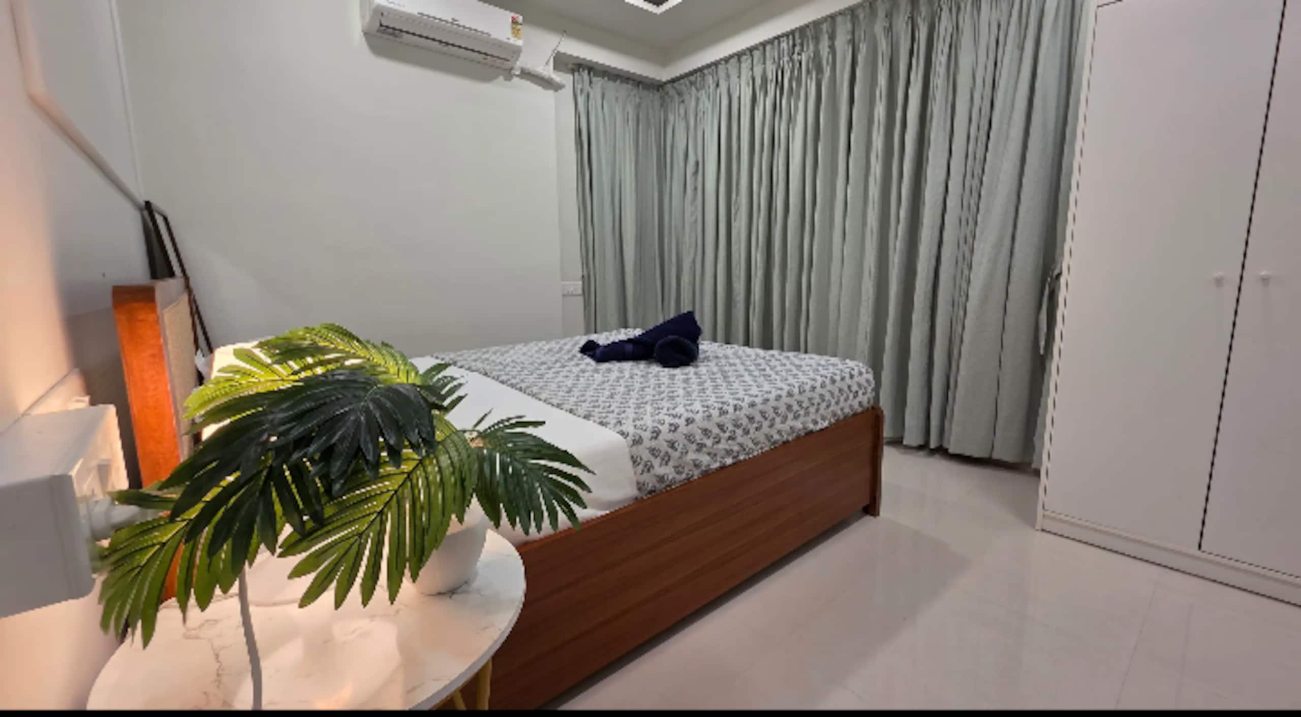 Fortune Crown 403- Premium Apartment - Tap to explore photos