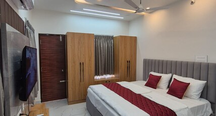 Bharathi Stays Room Type - 1 BHK