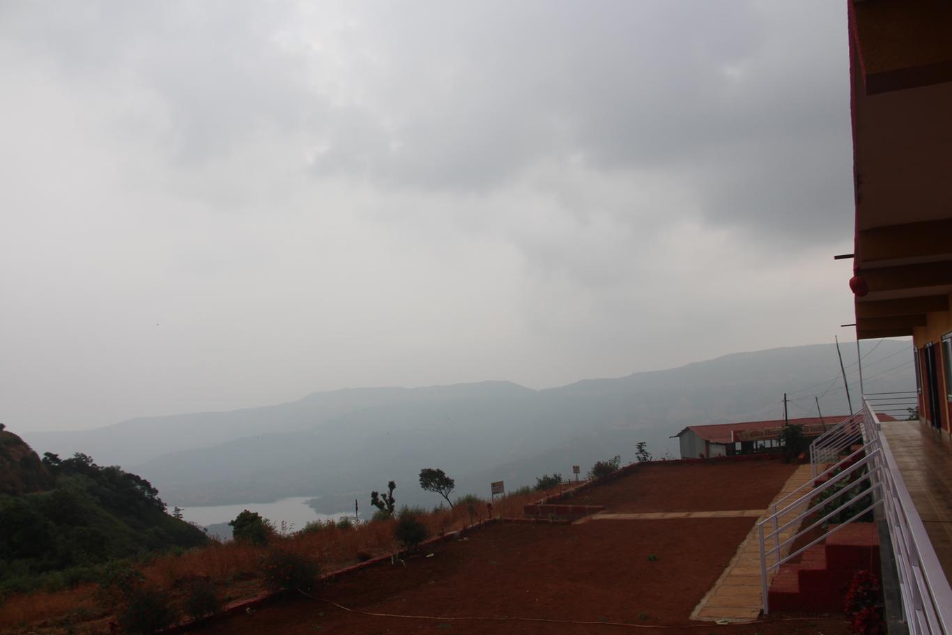 Top Hill Agro Tourism, Tapola - Tap to explore photos